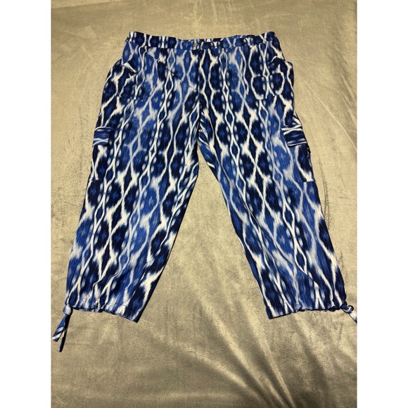 Zenergy by Chico's Pants - Chicos Zenergy Womens Size 2 (US L) Blue White Ikat Cargo Pants 570232199 Wear